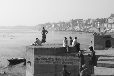 Holy river, Varanasi - INDE 