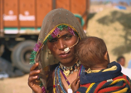 La femme à l'enfant  Pushkar 